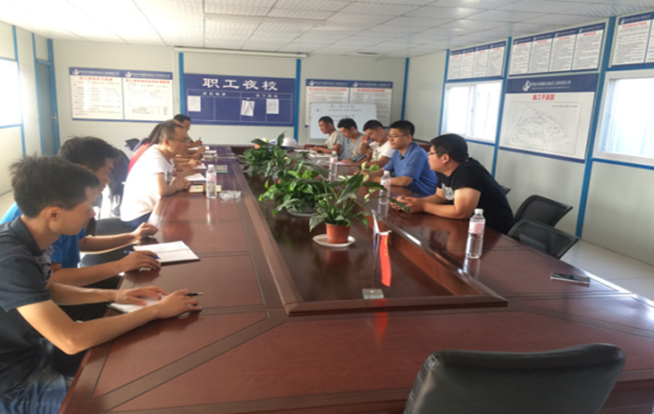 炎炎夏日送清涼，慰問一線勞動者(圖1)