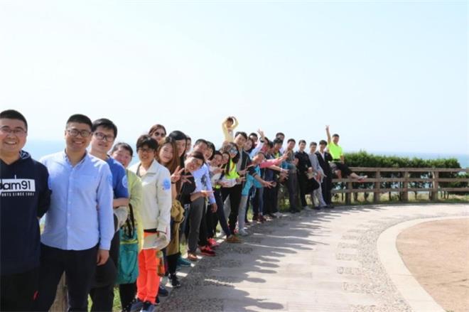 “傳承五四精神·展現(xiàn)青春風(fēng)采”——中建聯(lián)合成功舉辦環(huán)保健步行活動(圖2)