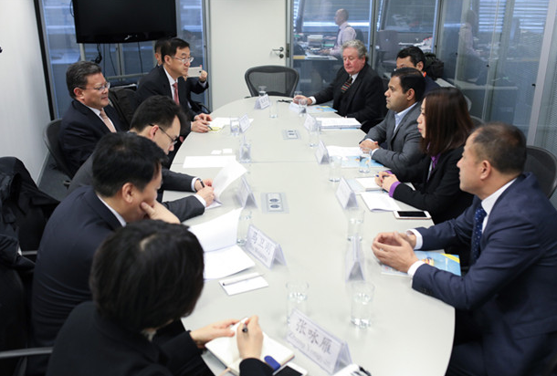 青島市長孟凡利對德才集團(tuán)英國DC-HD設(shè)計院走訪調(diào)研(圖5)