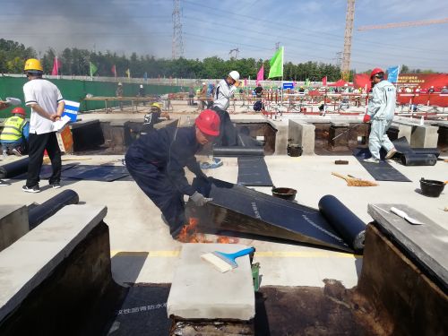 城陽區(qū)舉辦建筑業(yè)職業(yè)技能大賽 比學(xué)趕幫超展工匠精神(圖3)