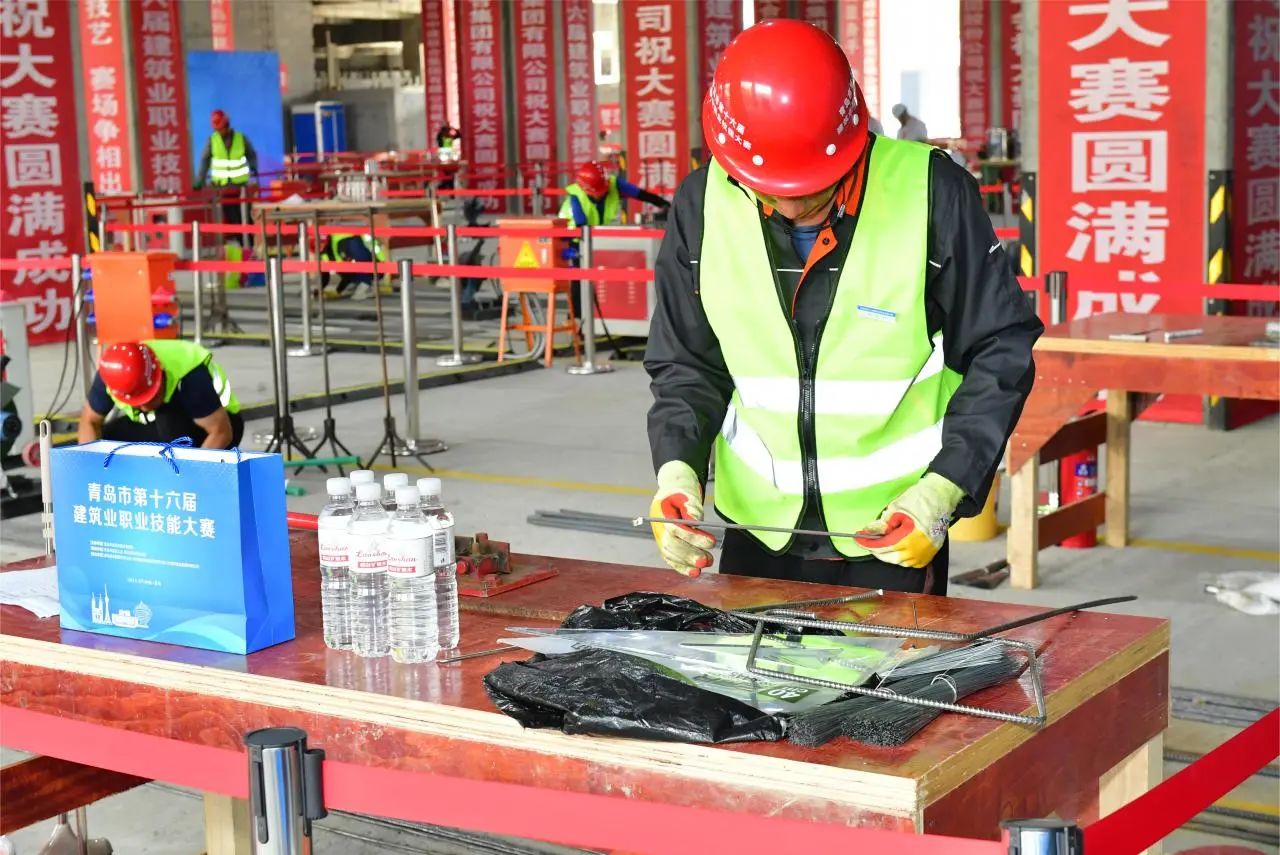 弘揚(yáng)工匠精神，助推中國創(chuàng)造|中建聯(lián)合協(xié)辦青島市第十六屆建筑業(yè)職業(yè)技能大賽(圖6)