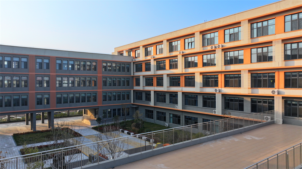 青島五十八中附屬實驗學(xué)?！薪?lián)合以匠心筑校，智啟未來(圖15)